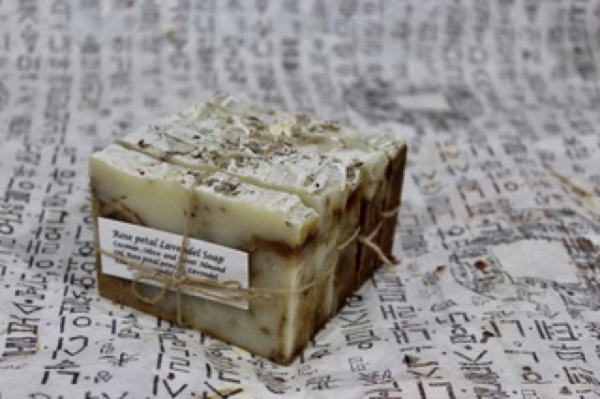 Savon à la lavande et aux pétales de rose Duo